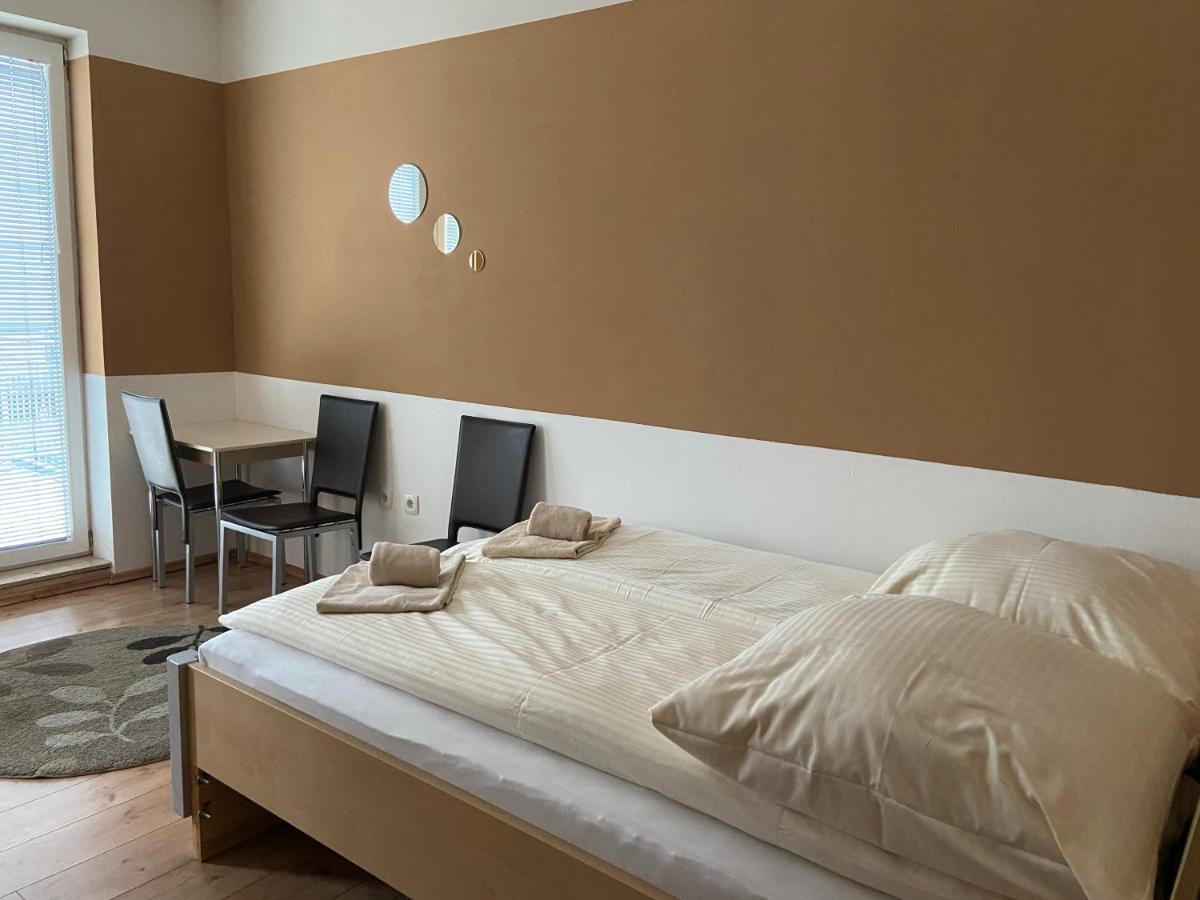 Unterkunfte Bora Gmbh Gaimersheim Bagian luar foto